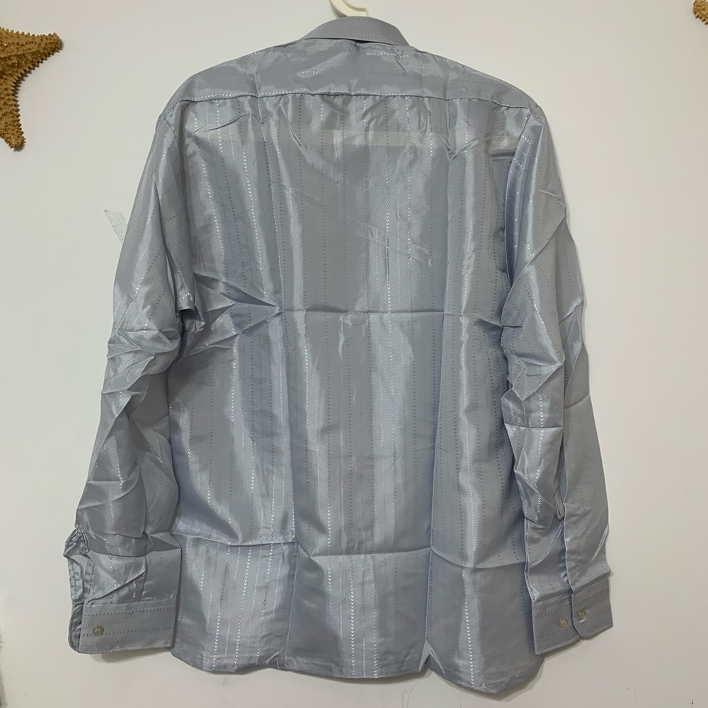 Button down shirt - Picture 2 of 5